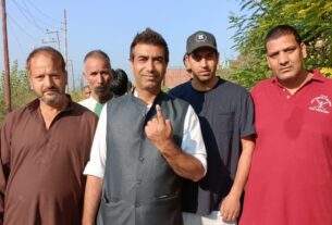 Dr. Bilal Ahmad Bhat Casts His First Vote in 47 Years, Running as Independent Candidate in Pampore Constituency