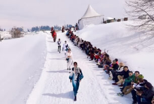 Fashion Show in Gulmarg During Ramazan Sparks Outrage in Kashmir