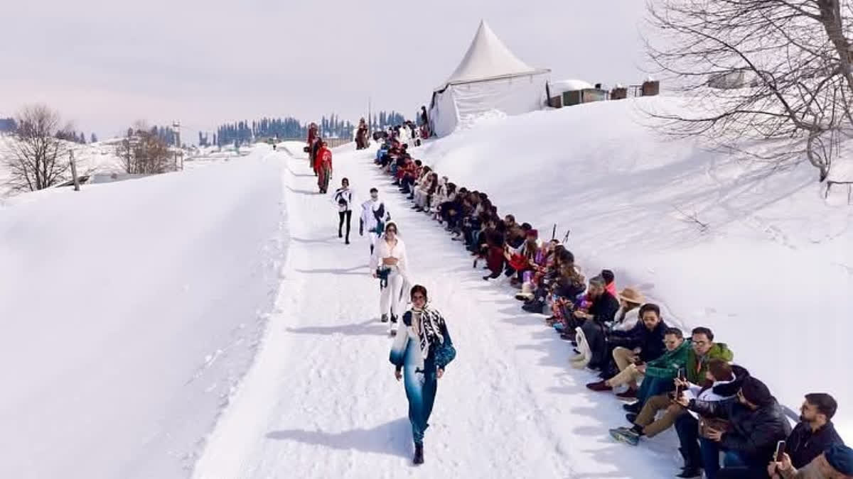 Fashion Show in Gulmarg During Ramazan Sparks Outrage in Kashmir