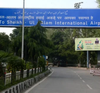 Flights Take Off Again at Srinagar Airport, Bringing a Breath of Relief to Kashmiris
