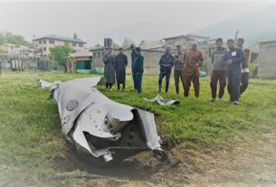 Tensions Rise in Kashmir UK Urges Peace as Violence Claims Lives on Both Sides