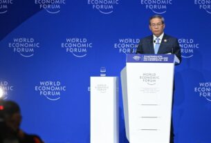 Global Trade Tensions Rising: China's Premier Calls for Cooperation Over Competition