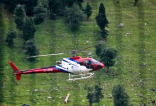 No Helicopter Services for Amarnath Yatra 2025: Pilgrims Asked to Walk or Use Traditional Means