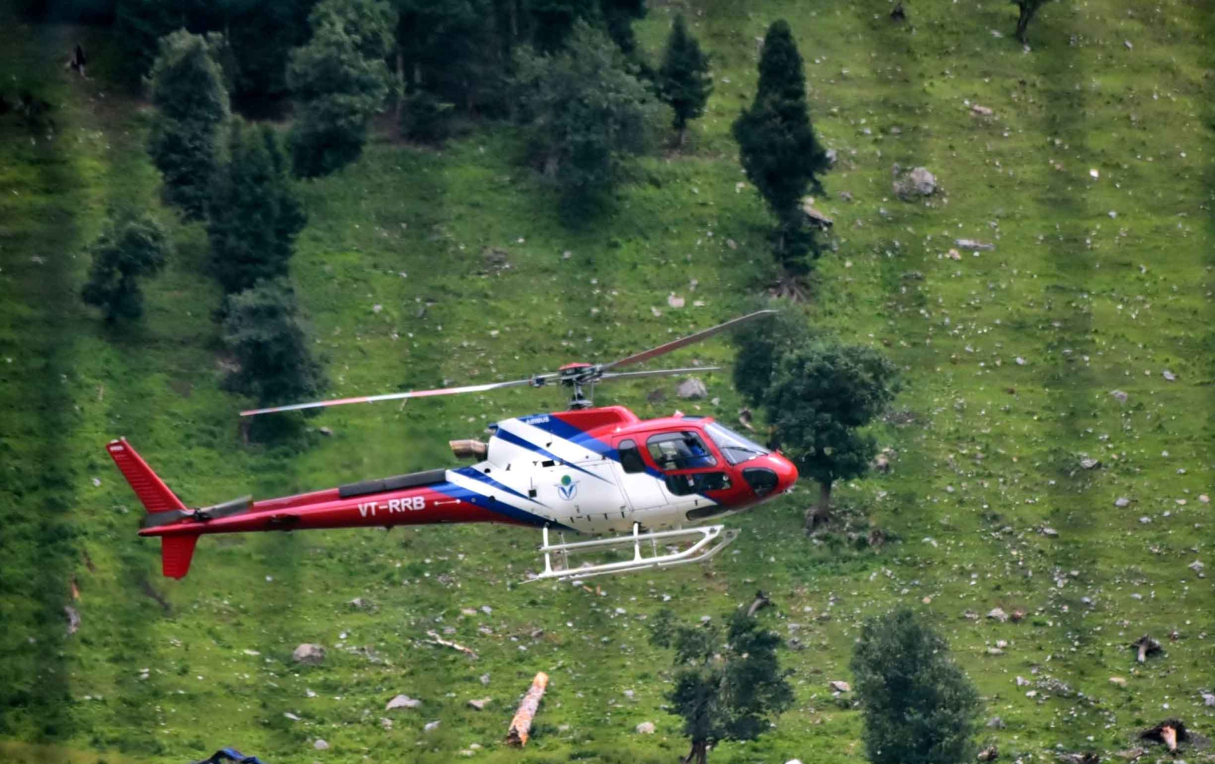 No Helicopter Services for Amarnath Yatra 2025: Pilgrims Asked to Walk or Use Traditional Means