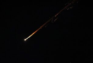 Iran Launches Hypersonic Strikes on Tel Aviv as Trump Demands ‘Unconditional Surrender’