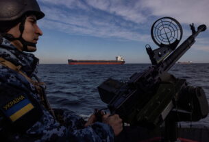 Ukraine and Russia Trade Attacks on Black Sea Coasts After Peace Talks Stall