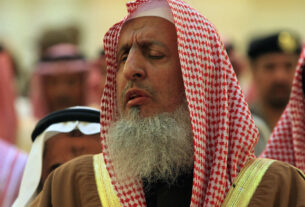 Grand Mufti Abdulaziz Al-Asheikh, the Religious Voice of a Generation, Passes Away