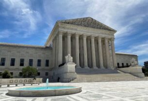US Supreme Court Backs Trump on Controversial Immigration Raids