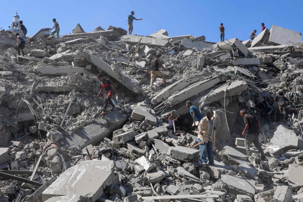 Israel Launches Devastating Gaza Bombardment Following Rubio’s Pledge of US Support