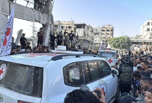 Hamas Begins Releasing Israeli Hostages as Trump Arrives in Israel for Historic Peace Talks