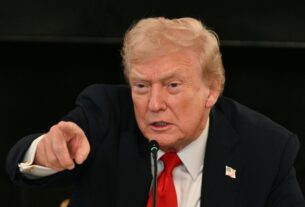 Trump Calls for Arrest of Illinois Leaders Amid Immigration Crackdown