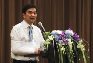 Abhisit Vejjajiva Reinstated: Thailand’s Former Prime Minister Returns as Democrat Party Leader