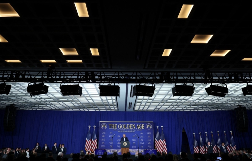 Trump Set to Roll Out Lavish Welcome for Saudi Crown Prince Amid Defense and Nuclear Deals