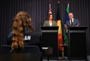 Australian Teenagers Take Their Fight to the High Court to Stop Social Media Ban