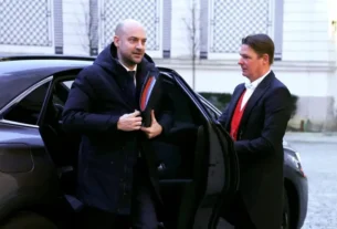 France Coordinates With Allies on Possible U.S. Move Regarding Greenland