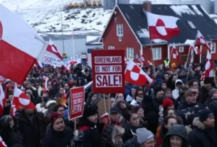 European Leaders Push Back as Trump Threatens Tariffs Over Greenland Dispute