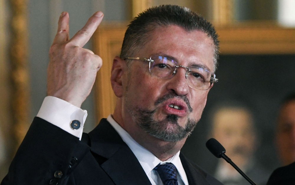 Costa Rica Thwarts Alleged Plot to Assassinate President Chaves Ahead of Elections