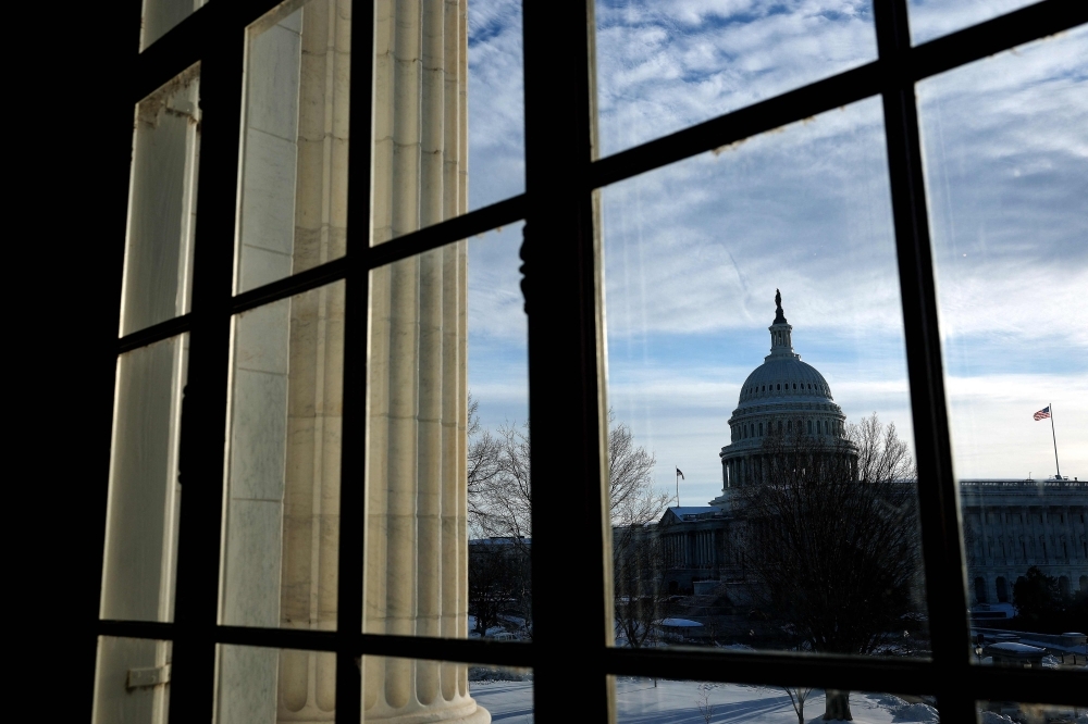 US Government Shutdown Looms Amid Senate Clash Over Trump’s Immigration Crackdown