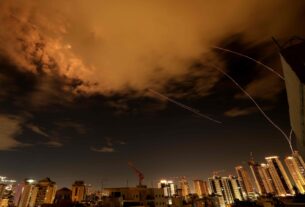 Israel Strikes Tehran as Diplomatic Pressure Mounts and Global Hopes Rise for a Possible War Deal