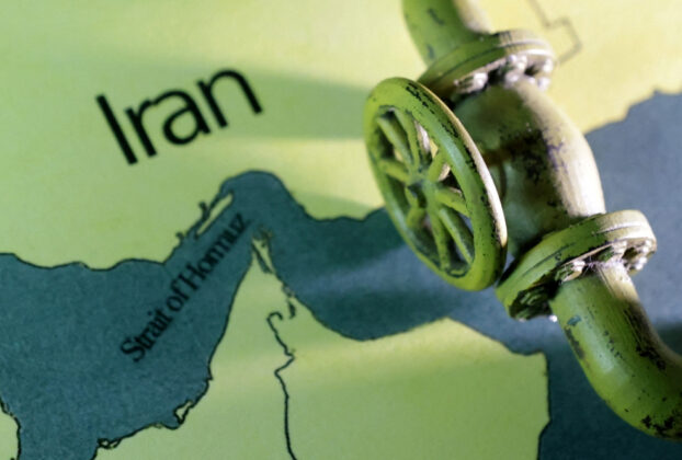 Iran’s Strait of Hormuz Grip Shows No Sign of Loosening, US Intelligence Finds