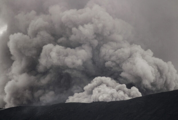 Indonesia’s Mount Lewotobi Laki-Laki erupts repeatedly, forcing airport shutdown and raising safety concerns