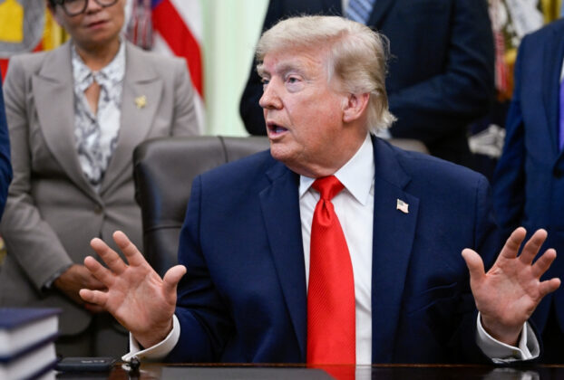Trump Pulls Back Strike Threat Against Iran, Signals Possible Peace Deal Within Days
