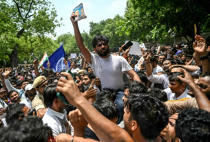 After Delhi’s ‘Cockroach’ Revolt, Student Anger Spreads to Jharkhand