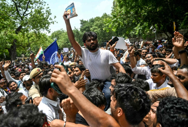 After Delhi’s ‘Cockroach’ Revolt, Student Anger Spreads to Jharkhand