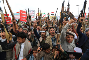 Iran warns Saudi Arabia it cannot contain Houthis as Yemen conflict intensifies