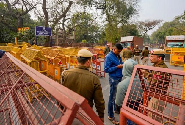Delhi Police Detains Over 700 Protesters Seeking CEC’s Ouster