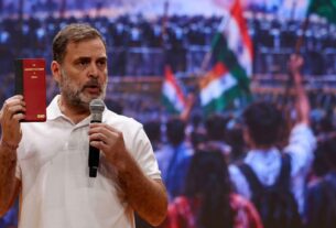 Rahul Gandhi leads INDIA bloc's march to Supreme Court; thousands expected to join